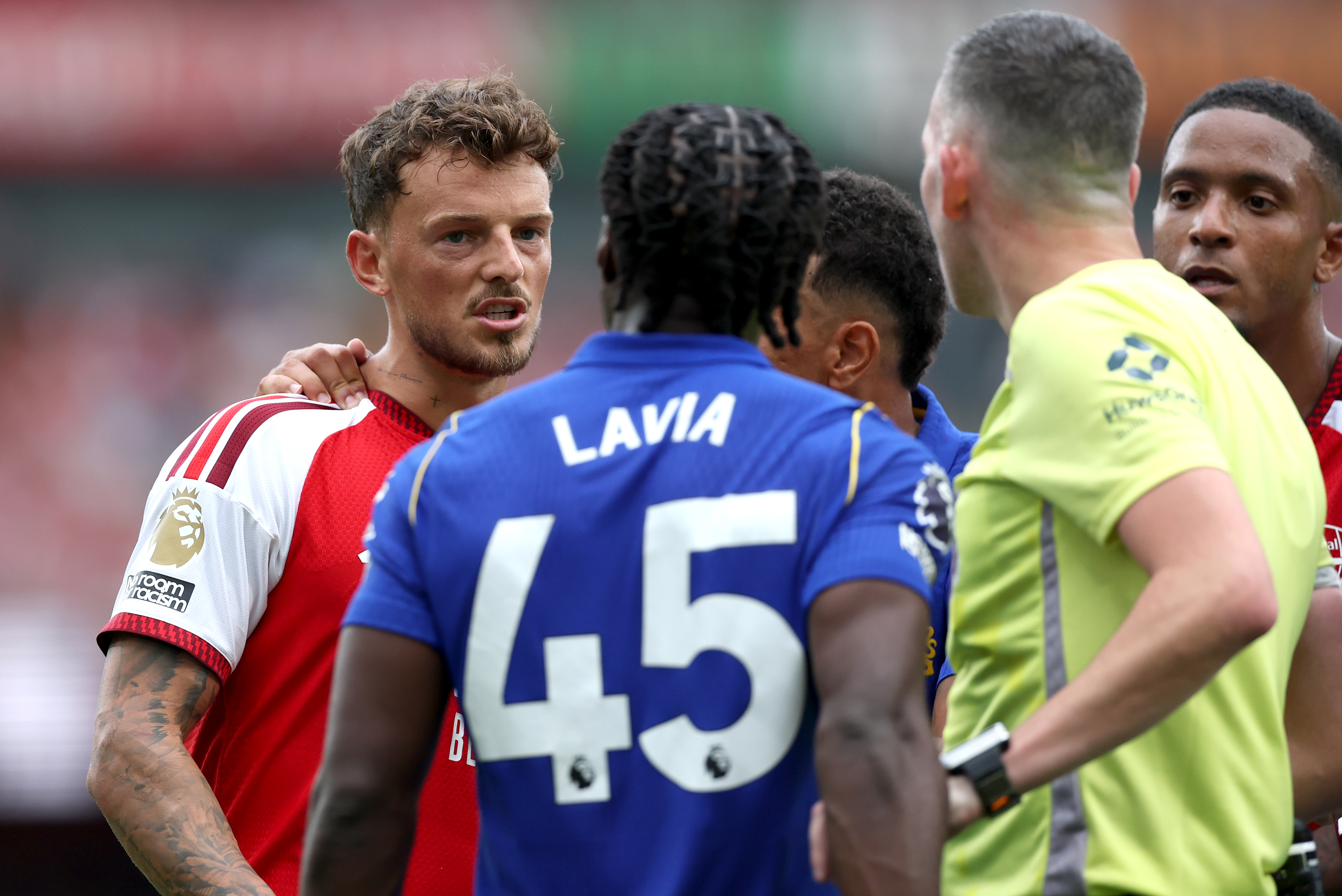 LONDON, ENGLAND - SEPTEMBER 06: Ben White of Arsenal reacts during the Premier League 2026/27 match between Arsenal FC and Chelsea FC at Emirates Stadium on September 06, 2026 in London, England. (Photo by Ryan Pierse/Getty Images)